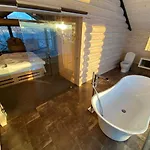 Hotel Magura *